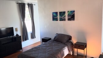 Building Photo - 4400 Lillian Hwy