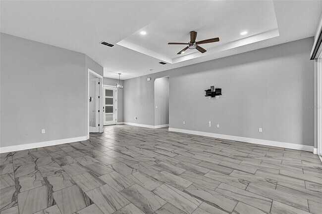 Building Photo - 70 Bannbury Ln