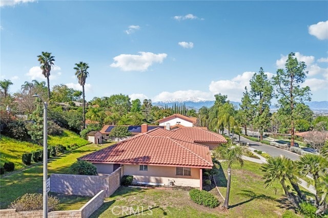 Building Photo - 1500 Country Club Dr