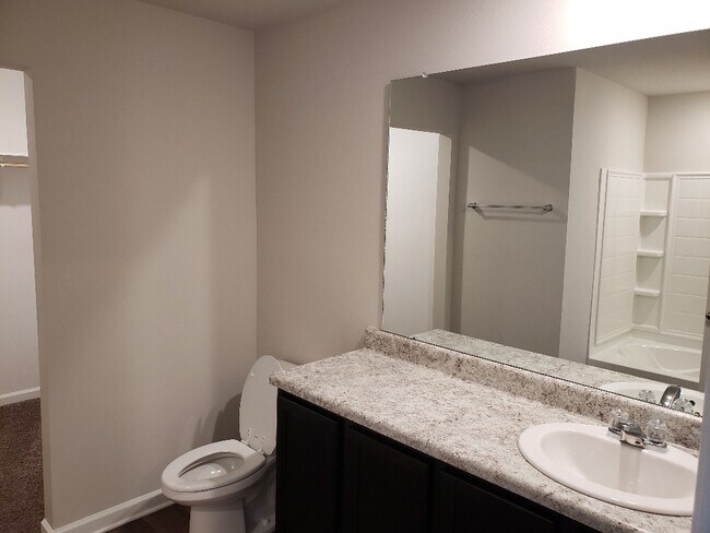 Building Photo - 5668 Magnolia de Percy Dr