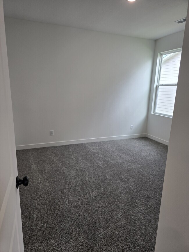 Building Photo - 12427 S Aspen Ln