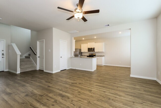 Building Photo - 468 Beechwood Hacienda Dr