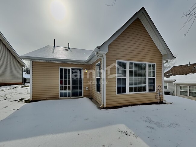 Building Photo - 201 Charlotte Ct