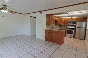 Building Photo - 6636 SW 41st St