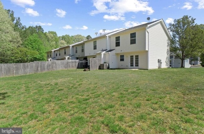 Building Photo - 45839 Wolftrap Way