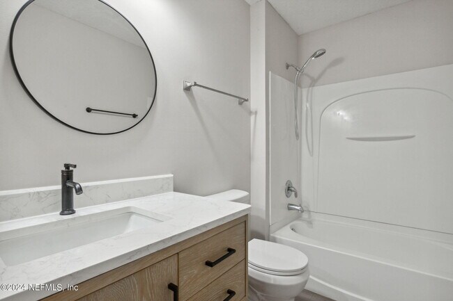 Building Photo - 13260 Bonaparte Ln