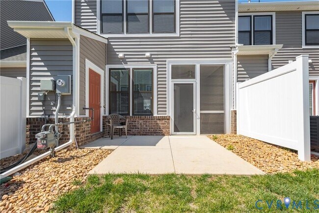 Building Photo - 12221 Dutch Elm Cir