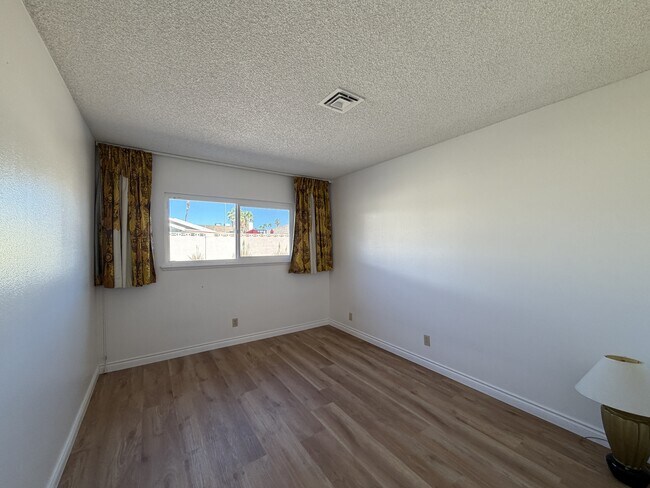 Building Photo - 6822 Endora Dr