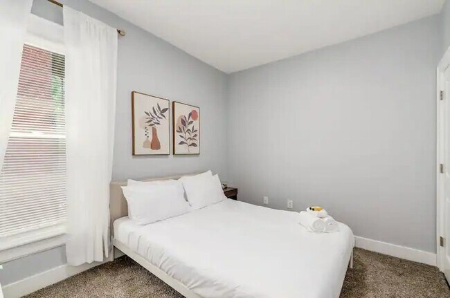 Building Photo - 61-63 E Moler St