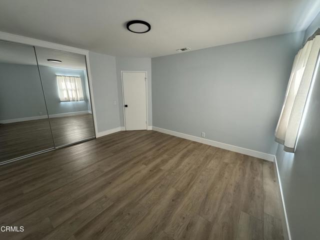 Building Photo - 1075 Chevron Ct