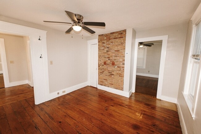 Building Photo - 76 Market St