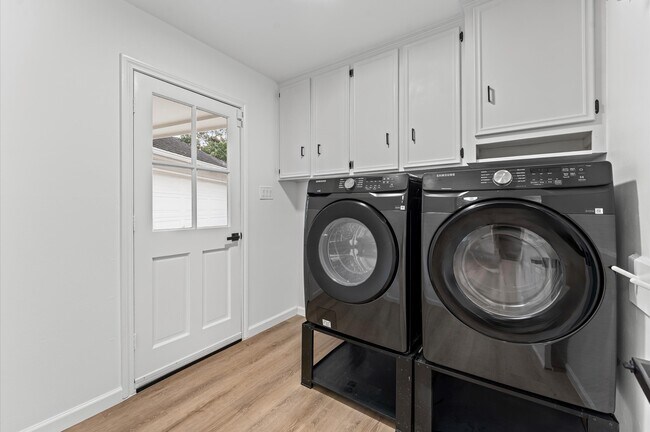 Building Photo - 15807 Crystal Brook Dr