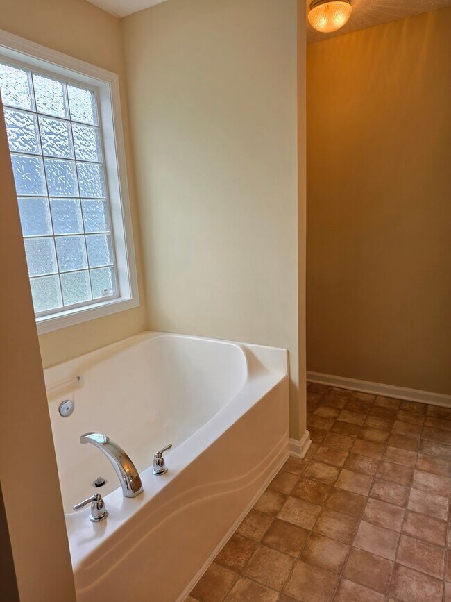 Building Photo - Nice 3 bed 2 bath Ranch located in Dallas