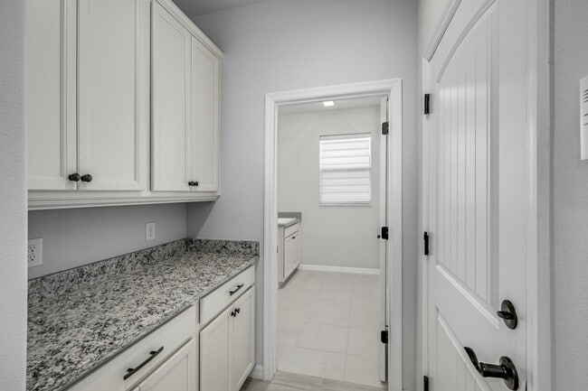 Building Photo - Beautiful home in Sierra Cove