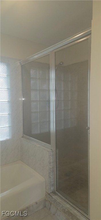 Building Photo - 526 102nd Ave N