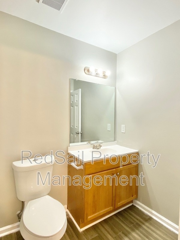 Building Photo - 5612 Picadilly Ln