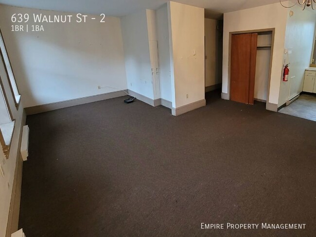 Building Photo - Second floor: 1 Bedroom/ 1 Bathroom in Easton