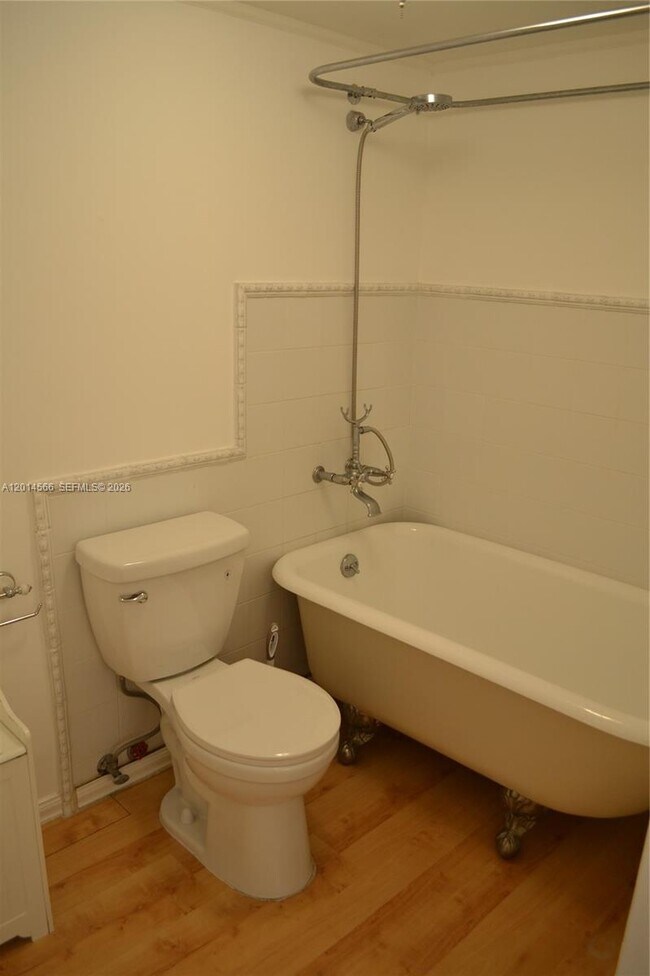 Building Photo - 255 Galen Dr