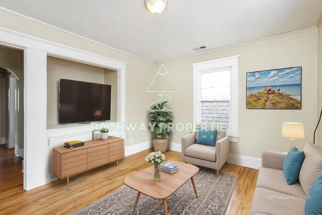 Building Photo - 318 S 1200 E