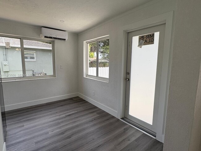 Building Photo - 3368 NW 51st Terrace