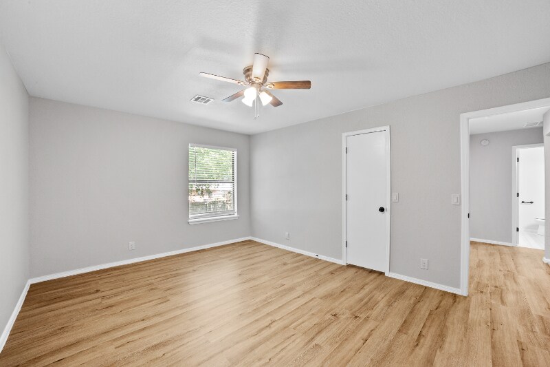 Building Photo - 7008 S 78th E Ave