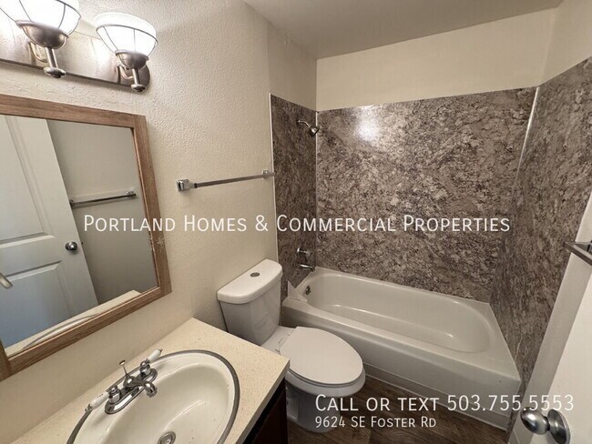 Building Photo - 9624 SE Foster Rd