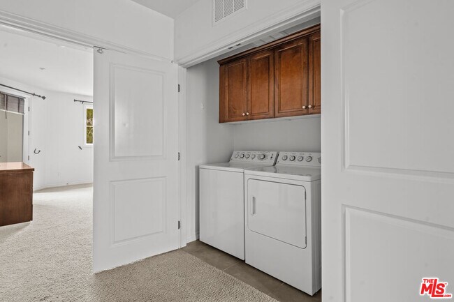 Building Photo - 13031 Villosa Pl