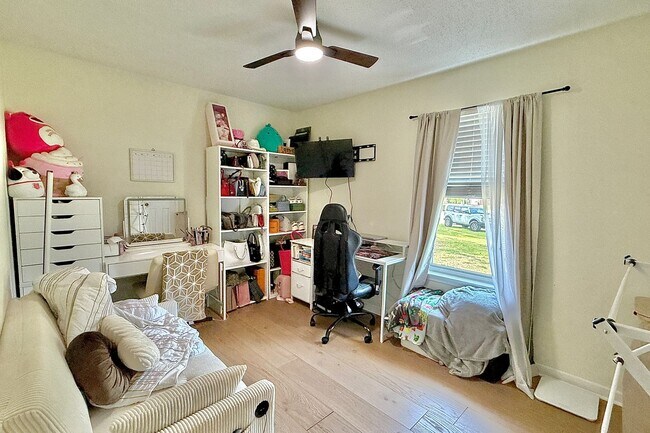 Building Photo - COMING JUNE 2026! (Pet Friendly)
