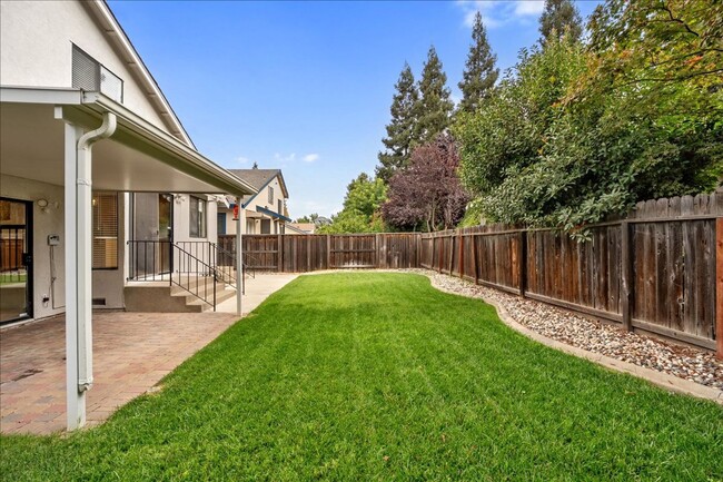 Building Photo - 924 Shellwood Way