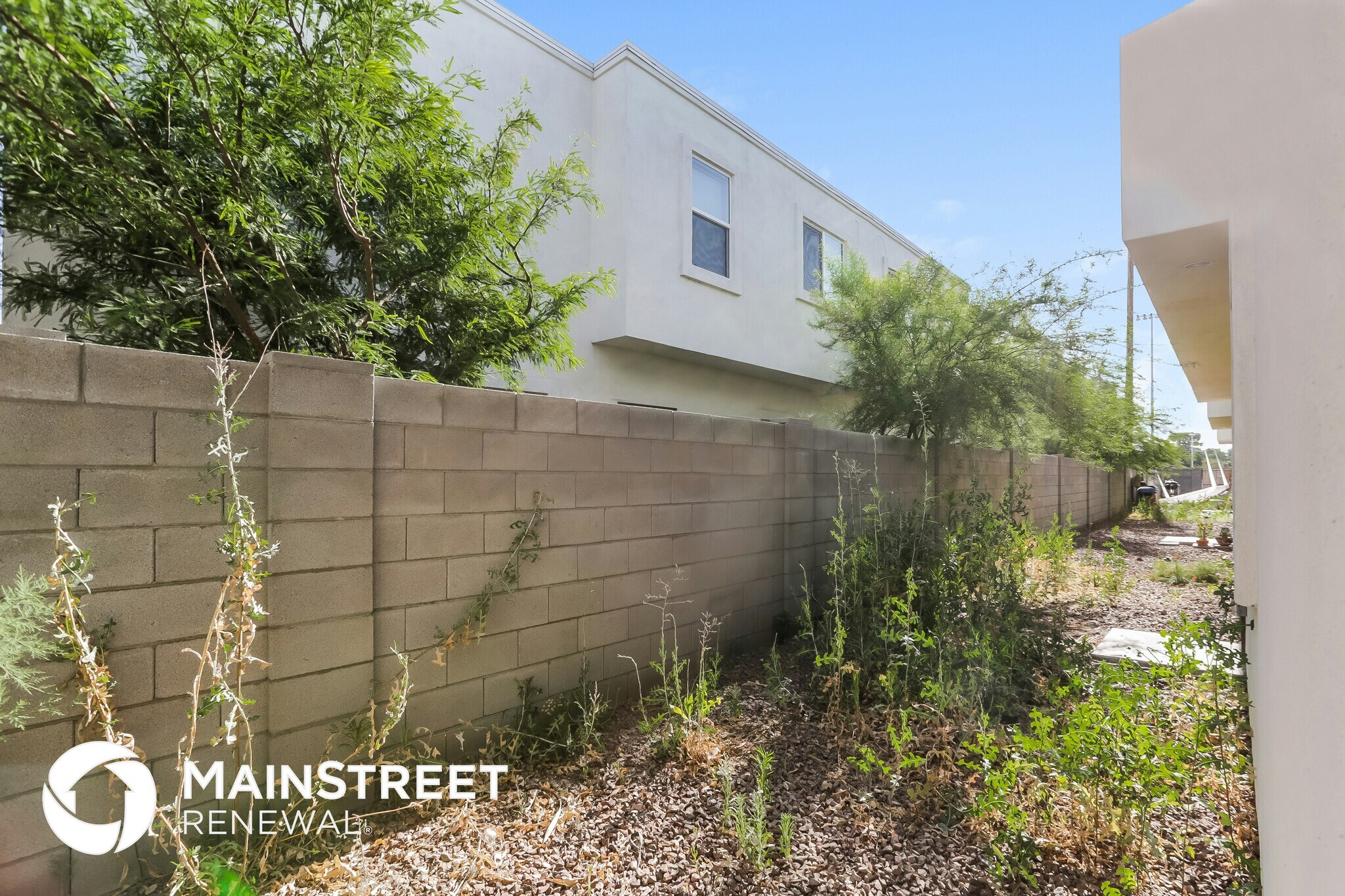 Building Photo - 2000 N 36th St