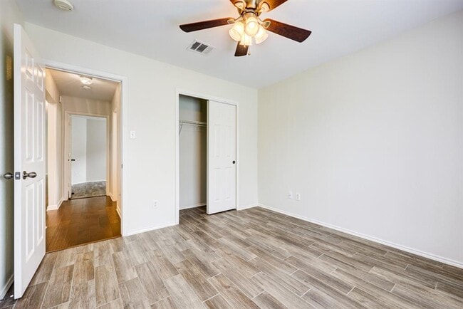 Building Photo - 12017 Buzz Schneider Ln