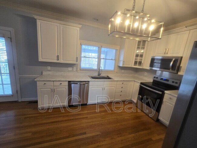 Building Photo - 3004 Honor Ct