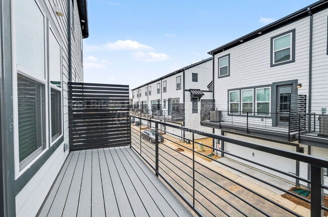 Building Photo - 2007 Hawksworth Ln