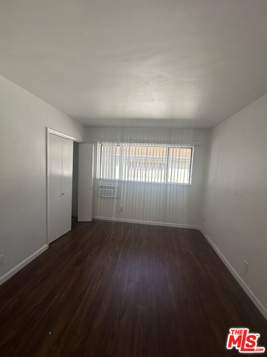 Building Photo - 1441 S Hayworth Ave