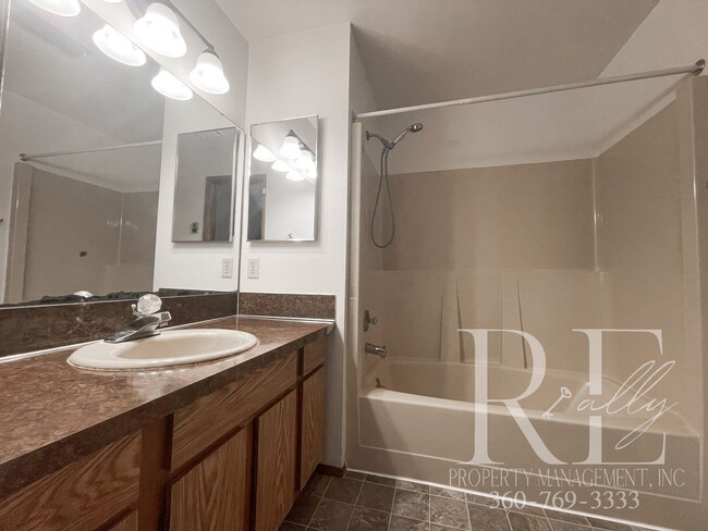 Building Photo - Spacious Duplex with Covered Porches & Garage