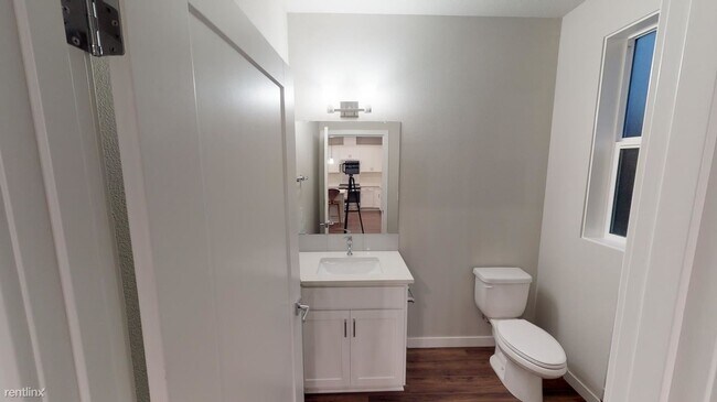 Building Photo - 1 br, 1 bath House - 4058 SE Holgate Blvd ...