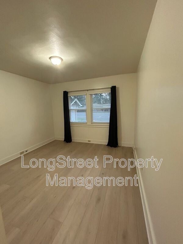 Building Photo - 11380 SW Greenburg Rd