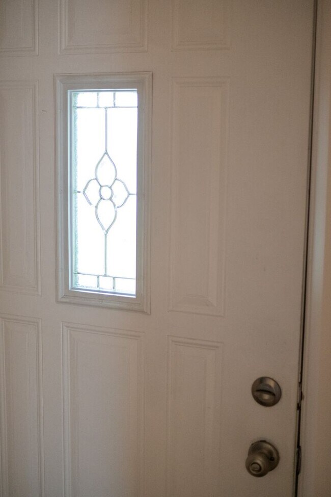 Building Photo - 3 bedroom / 2 bathroom Duplex for rent in Hobart