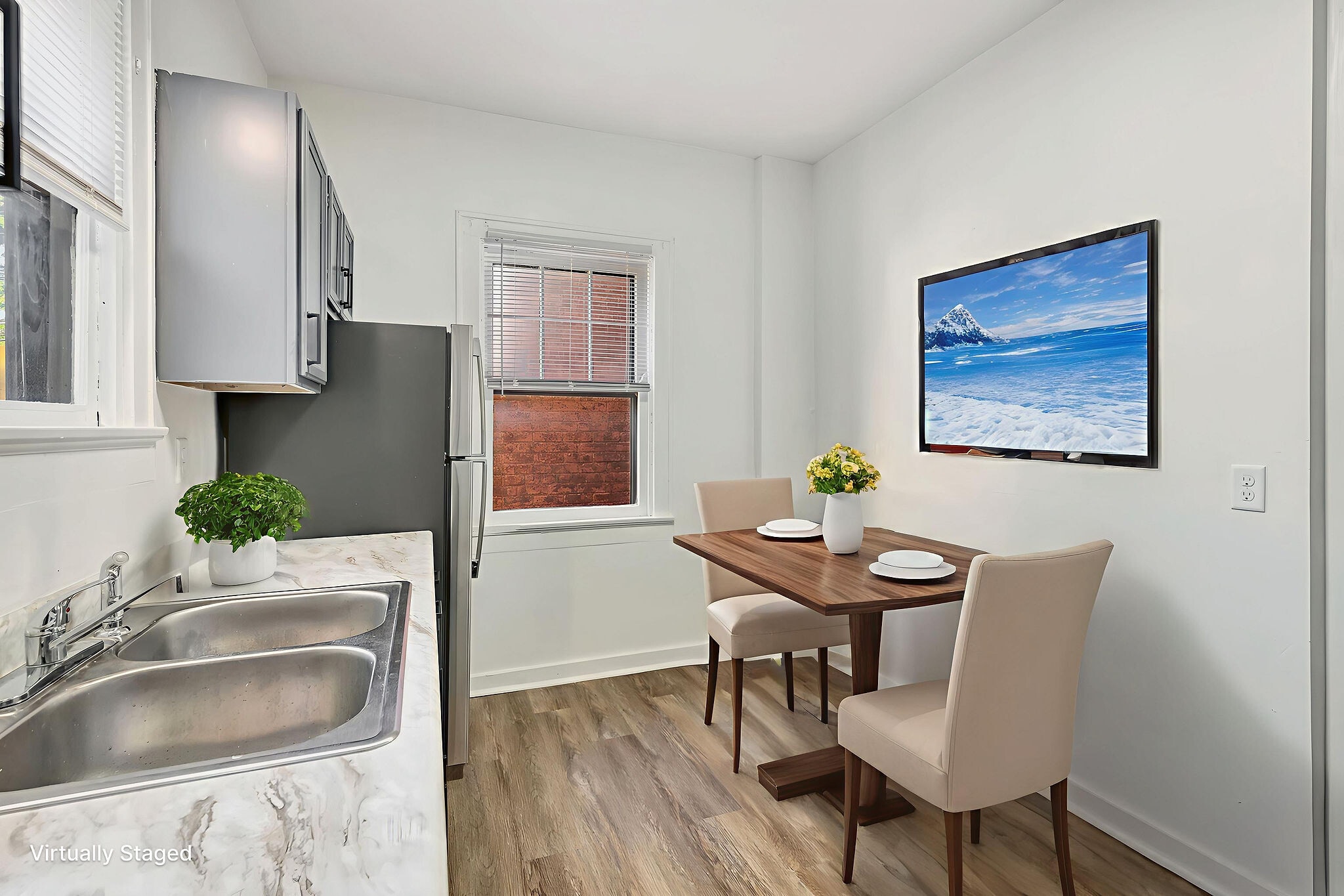 Building Photo - 2231 Flora St