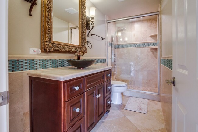 Building Photo - 6711 Blue Point Dr