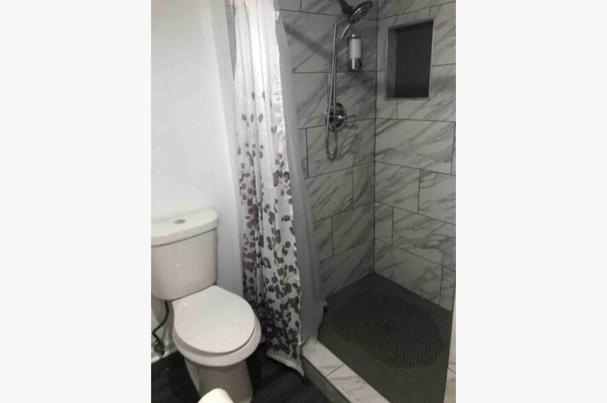 Building Photo - 3834 Kensingwood Trce