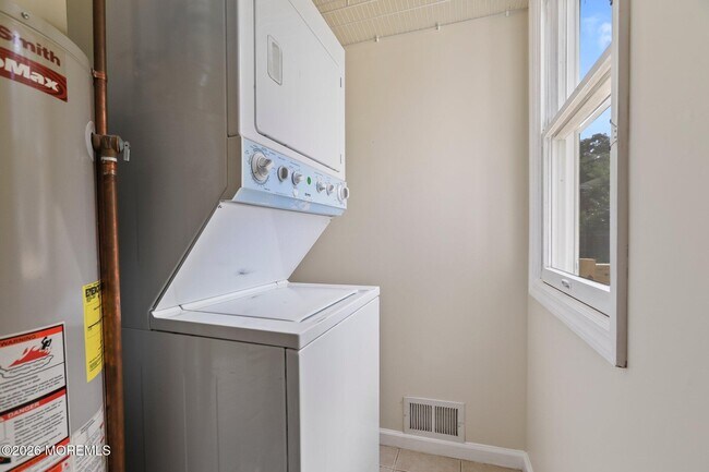 Building Photo - 477 Glenwood Ave