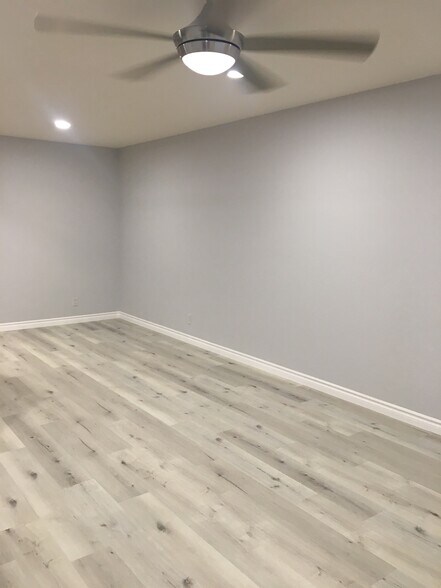 Building Photo - 12560 Carmel Creek Rd