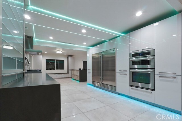 Building Photo - 3381 Oakmont View Dr