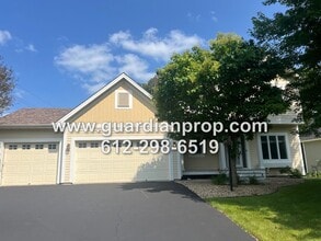Building Photo - 7303 Hidden Valley Ln S