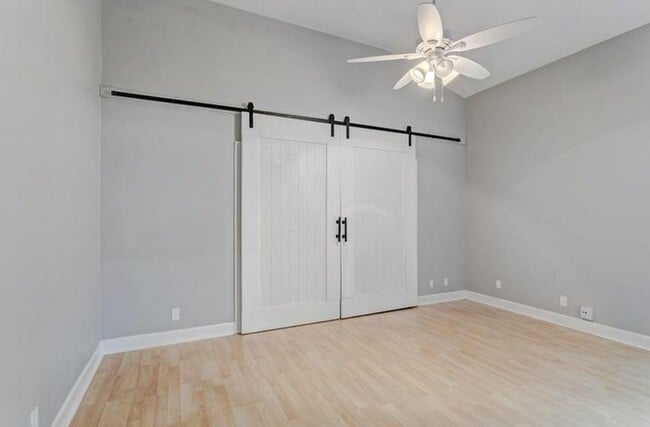 Building Photo - 139 Brookhaven Ct