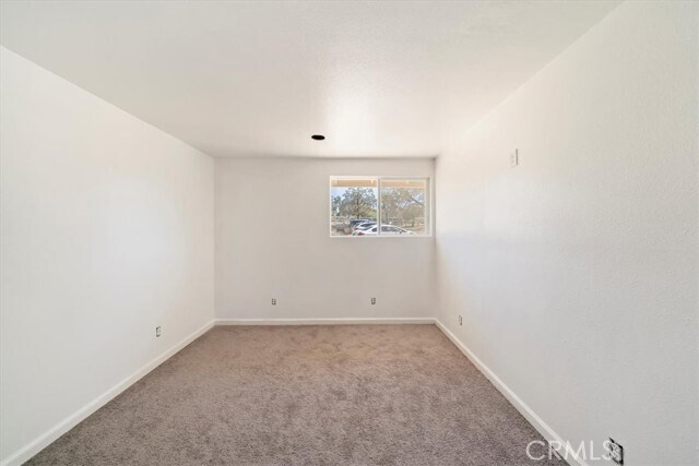 Building Photo - 63285 Pinyon Dr