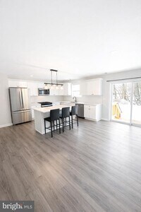 Building Photo - 45 Coreopsis St