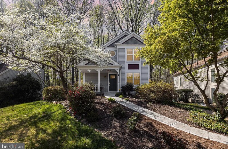 Building Photo - 15087 Holleyside Dr