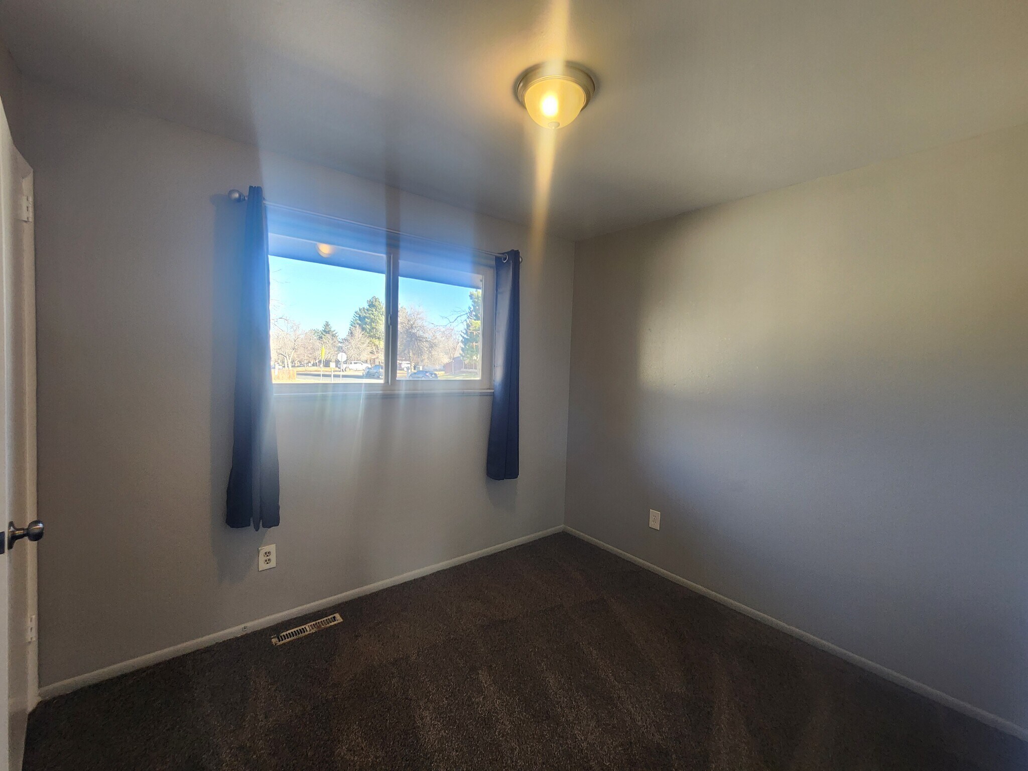 Building Photo - 91 Lansing St